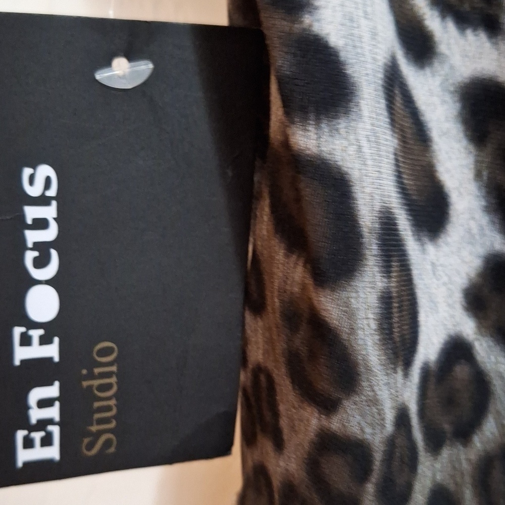 Enfocus Studio Animal print jumpsuit.Sz.100 Black Green - Picture 13 of 14
